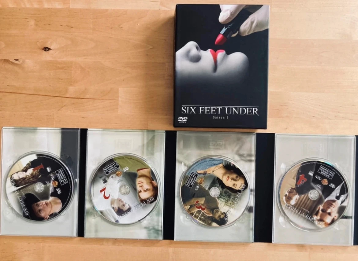 Caja de DVD Six feet under temporada 1. – photo 3
